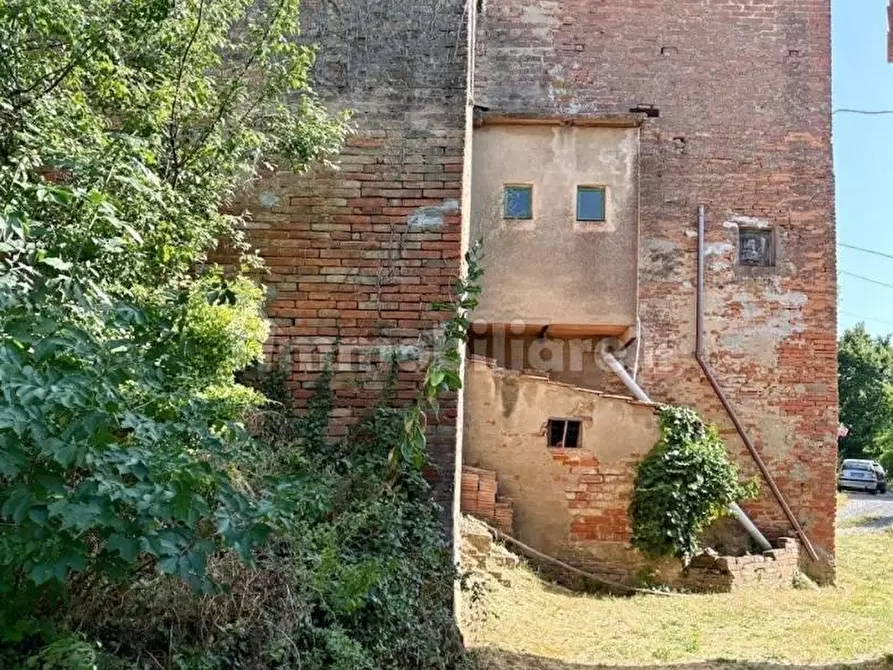Immagine 4 di Rustico / casale in vendita  a Pontedera