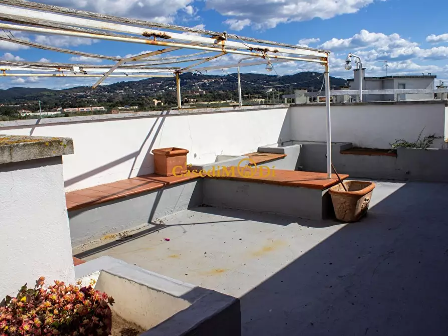 Immagine 42 di Villa in vendita  a Livorno