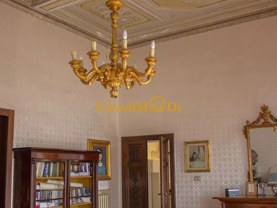 Immagine 23 di Villa in vendita  a Livorno