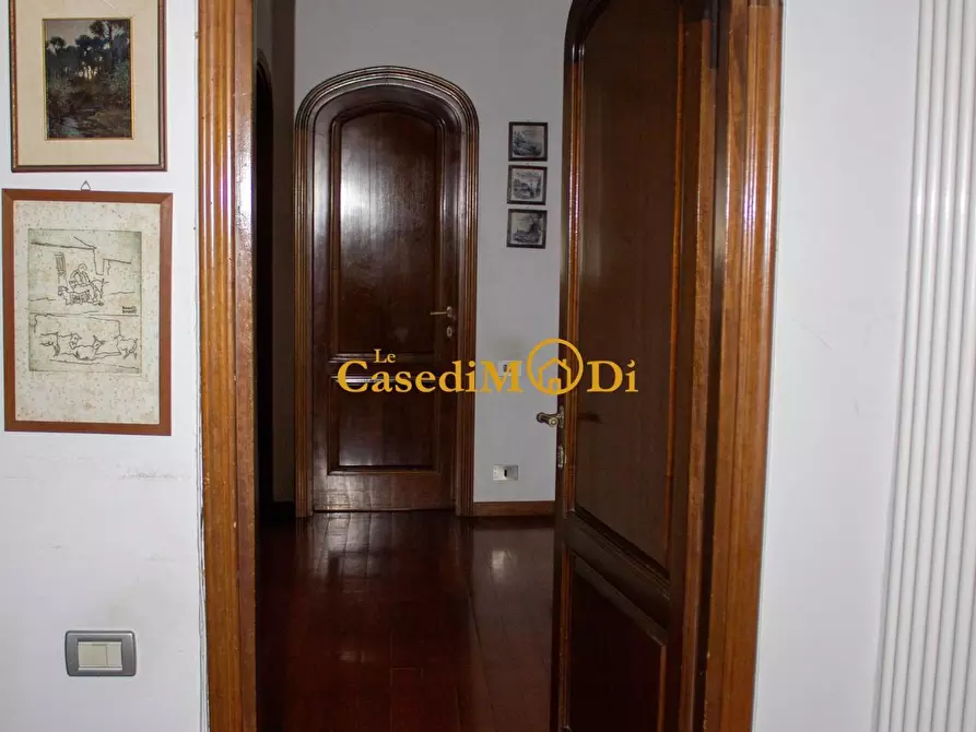 Immagine 29 di Villa in vendita  a Livorno