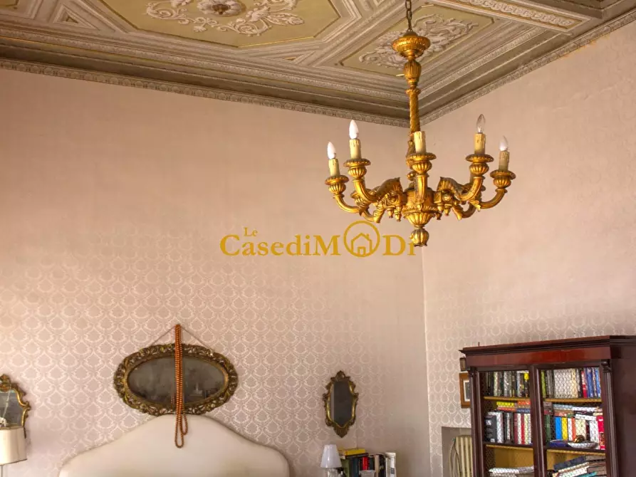 Immagine 28 di Villa in vendita  a Livorno