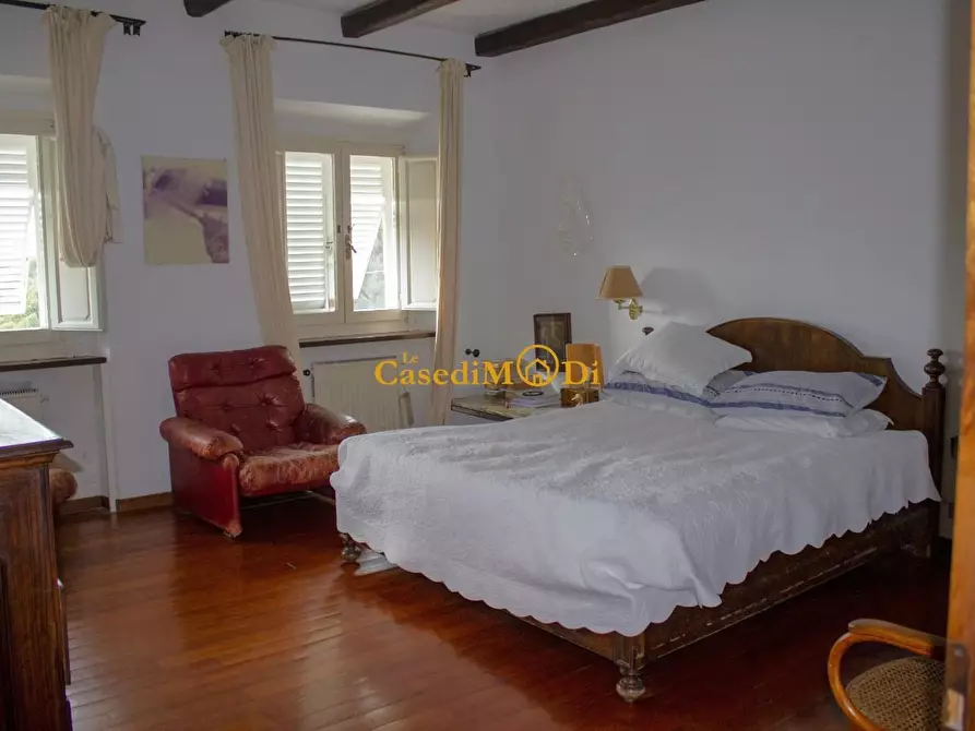 Immagine 31 di Villa in vendita  a Livorno