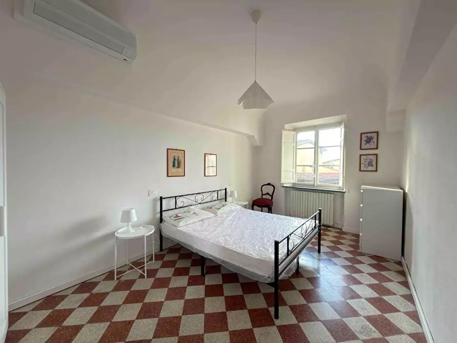 Immagine 14 di Appartamento in affitto  a Lucca