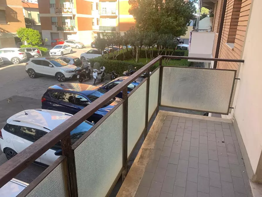 Immagine 10 di Appartamento in vendita  a Livorno