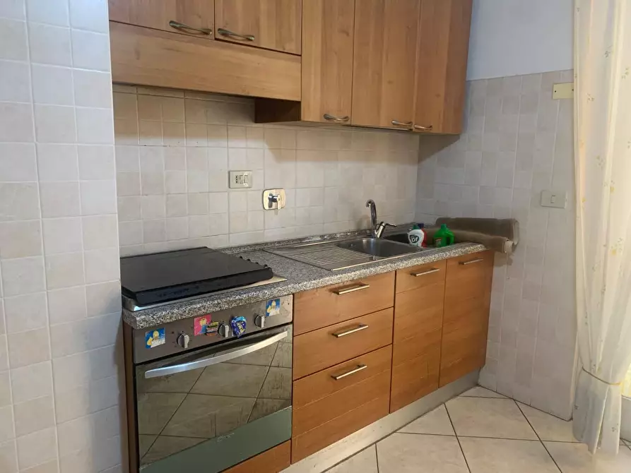 Immagine 3 di Appartamento in vendita  a Livorno