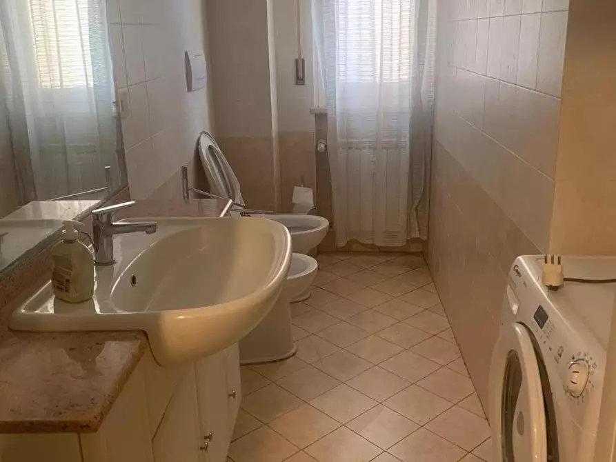 Immagine 7 di Appartamento in vendita  a Livorno