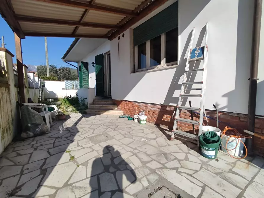 Immagine 4 di Casa semindipendente in vendita  a Seravezza
