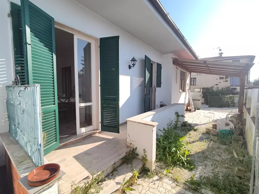 Immagine 2 di Casa semindipendente in vendita  a Seravezza