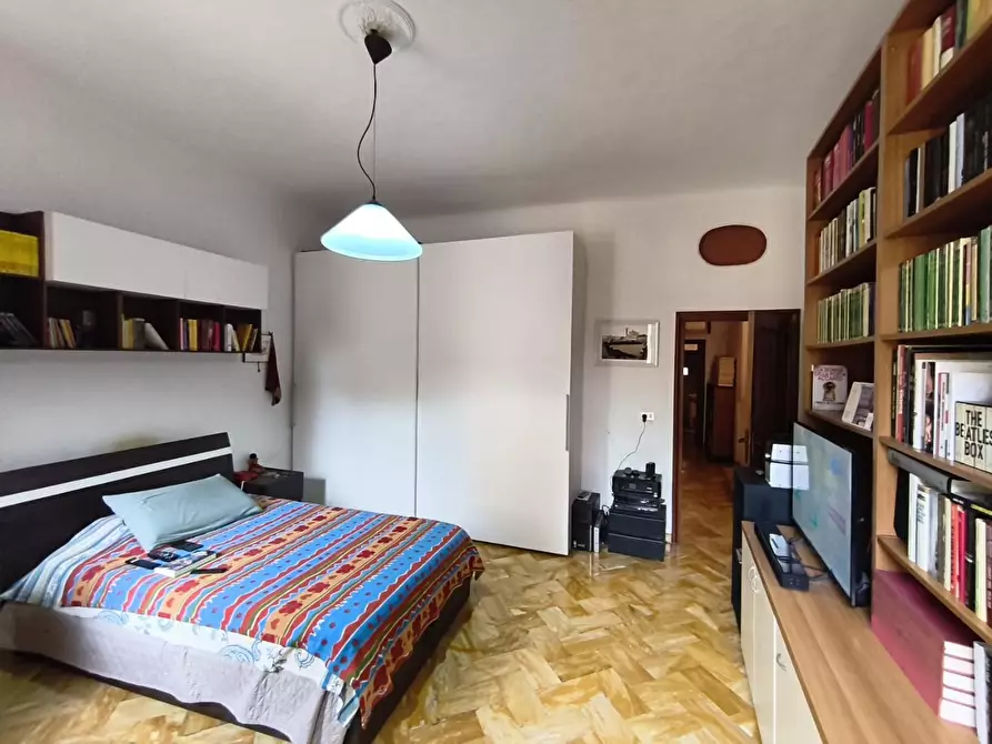 Immagine 12 di Appartamento in vendita  a Siena