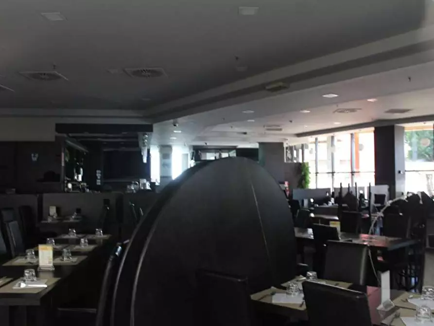 Immagine 13 di Negozio in vendita  a Cesano Maderno