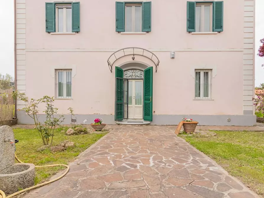 Immagine 56 di Villa in vendita  a Pisa
