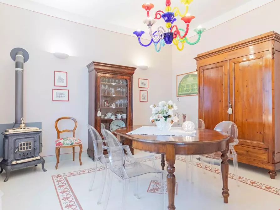 Immagine 13 di Villa in vendita  a Pisa