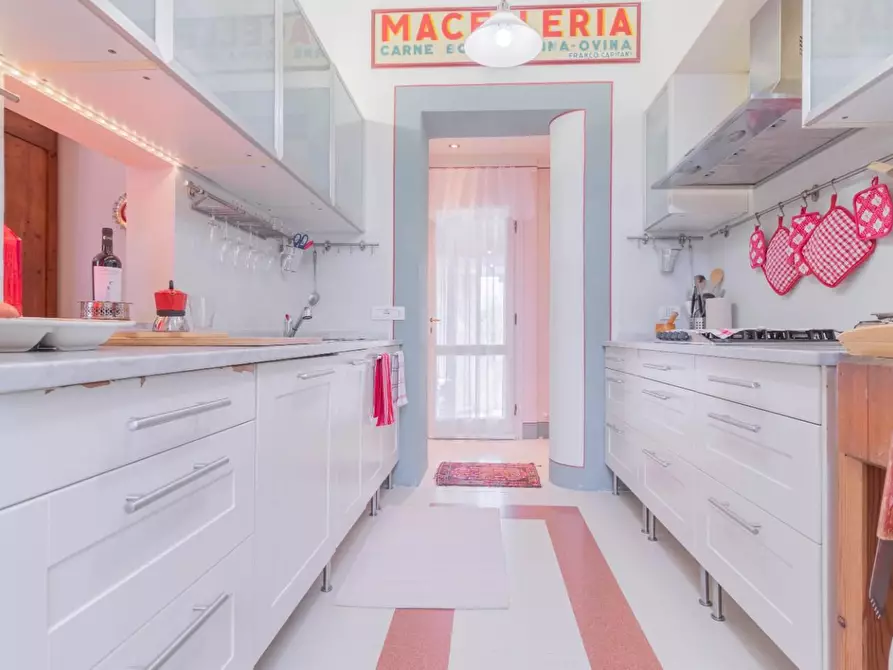 Immagine 23 di Villa in vendita  a Pisa