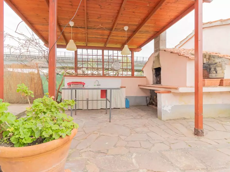 Immagine 49 di Villa in vendita  a Pisa