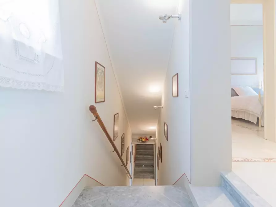 Immagine 43 di Villa in vendita  a Pisa