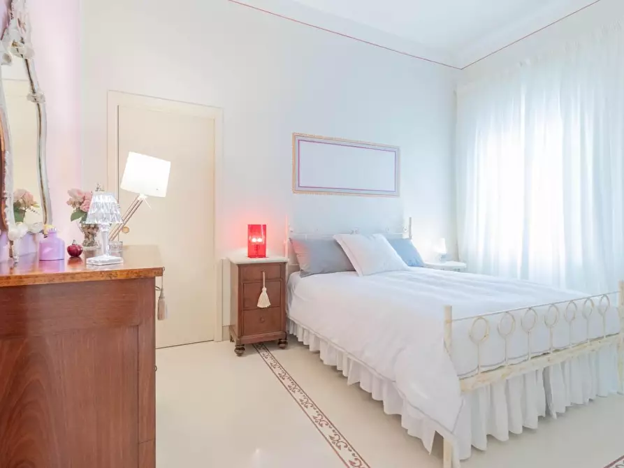 Immagine 32 di Villa in vendita  a Pisa