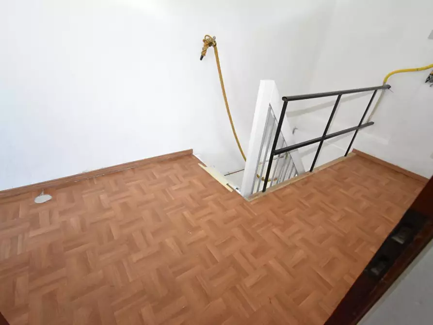 Immagine 23 di Appartamento in affitto  a Vecchiano