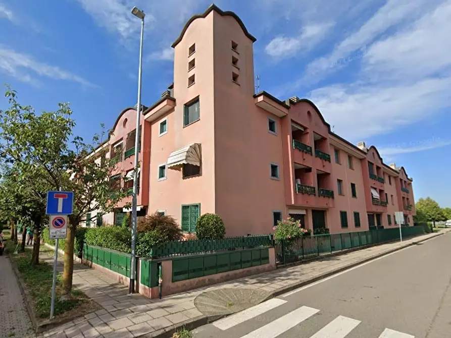 Immagine 1 di Appartamento in vendita  a Lainate