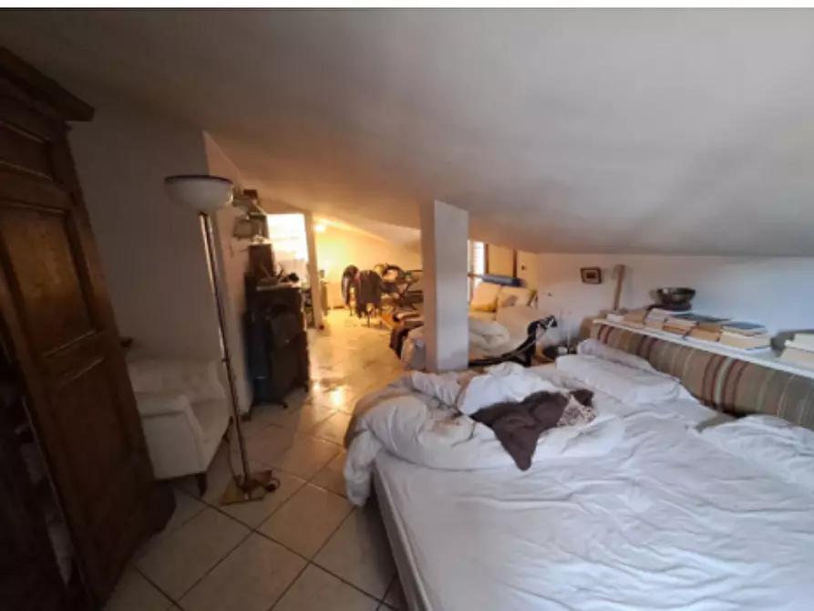 Immagine 10 di Appartamento in vendita  a Prato