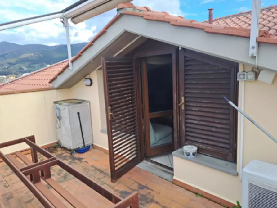 Immagine 12 di Appartamento in vendita  a Prato