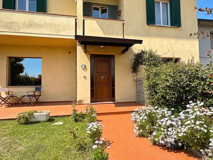 Immagine 25 di Porzione di casa in vendita  a Ponsacco