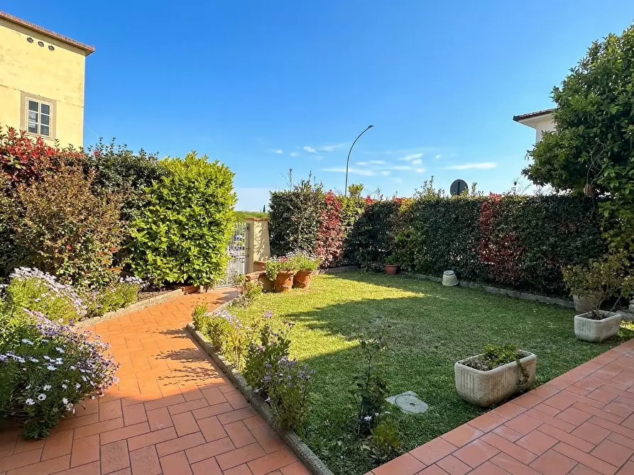 Immagine 48 di Porzione di casa in vendita  a Ponsacco