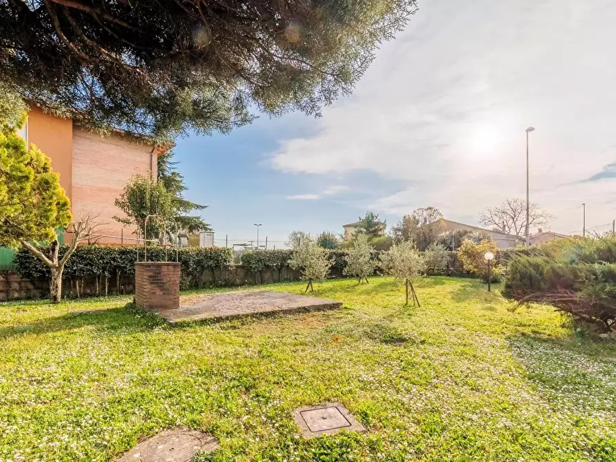 Immagine 9 di Villa in vendita  a Colle Di Val D'elsa