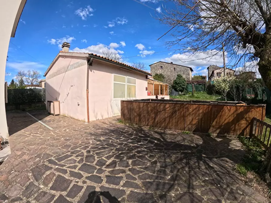 Immagine 5 di Villa in vendita  a Colle Di Val D'elsa