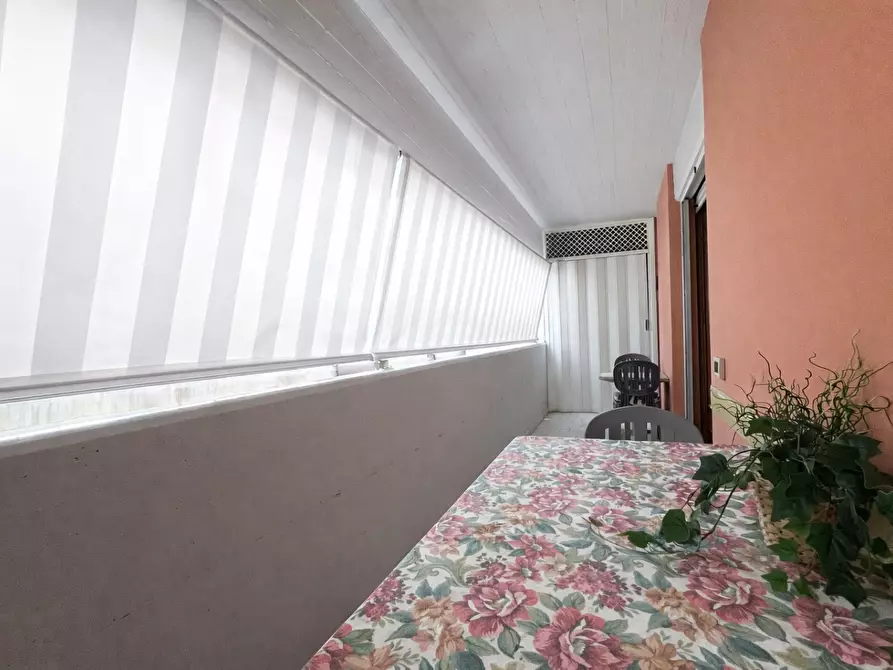 Immagine 4 di Appartamento in vendita  a Viareggio