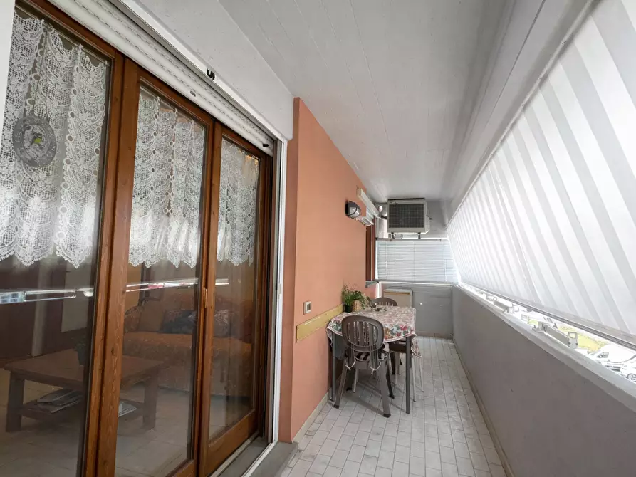 Immagine 12 di Appartamento in vendita  a Viareggio