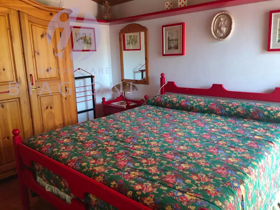 Immagine 27 di Villa in vendita  a Pietrasanta