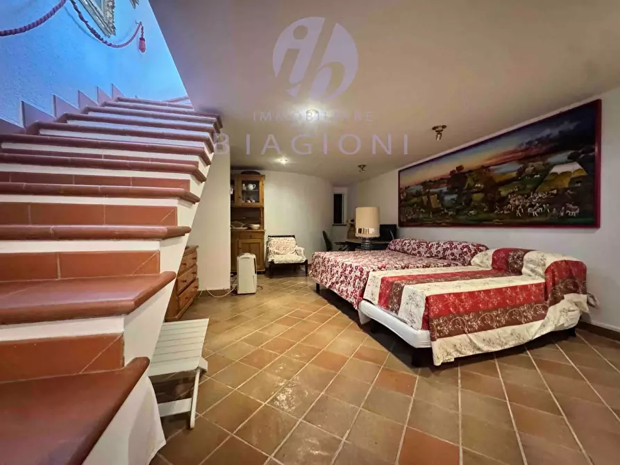 Immagine 32 di Villa in vendita  a Pietrasanta