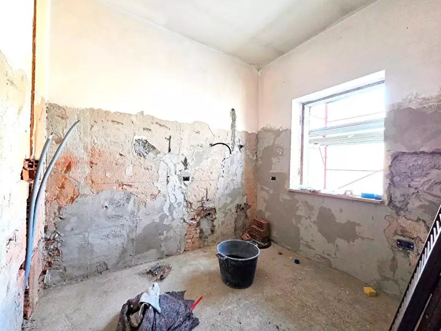 Immagine 10 di Villetta a schiera in vendita  a Lucca