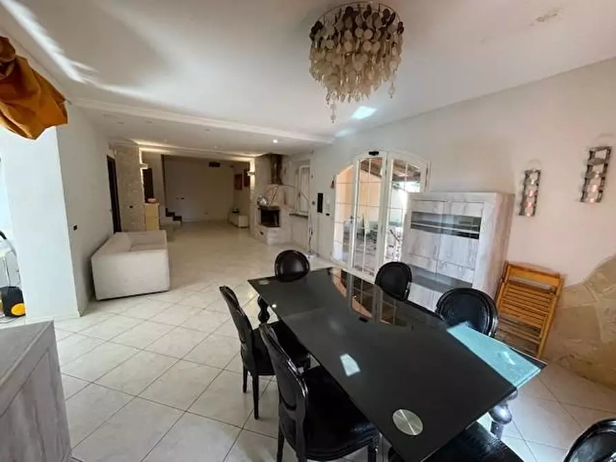 Immagine 2 di Casa colonica in vendita  a San Giuliano Terme