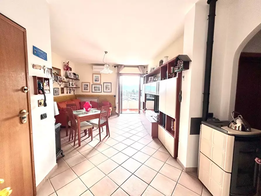 Immagine 8 di Appartamento in vendita  a Castelnuovo Magra