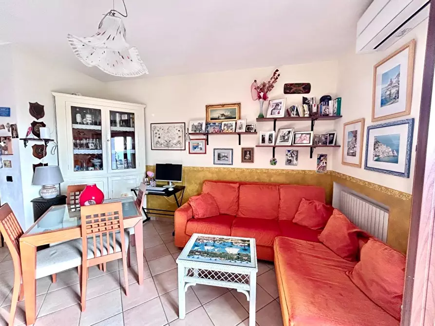 Immagine 4 di Appartamento in vendita  a Castelnuovo Magra