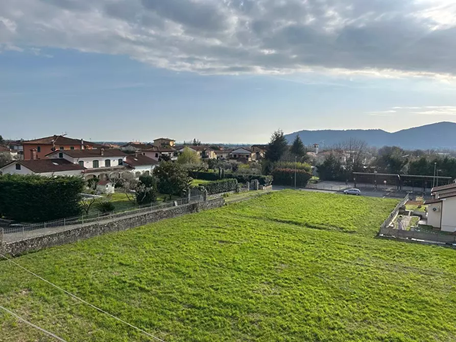 Immagine 2 di Appartamento in vendita  a Castelnuovo Magra