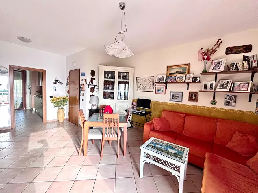 Immagine 1 di Appartamento in vendita  a Castelnuovo Magra