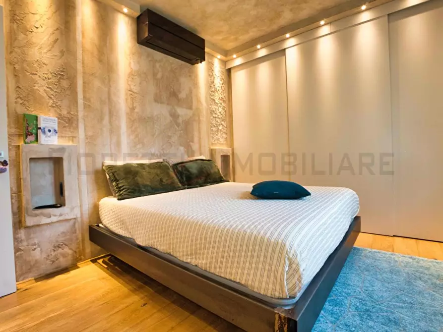 Immagine 25 di Appartamento in vendita  a Piombino