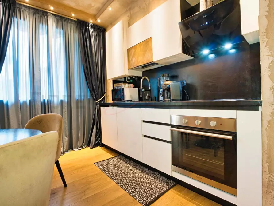 Immagine 5 di Appartamento in vendita  a Piombino