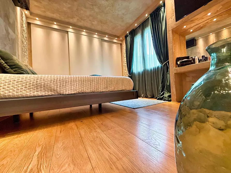 Immagine 34 di Appartamento in vendita  a Piombino