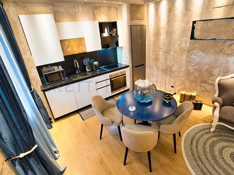 Immagine 11 di Appartamento in vendita  a Piombino