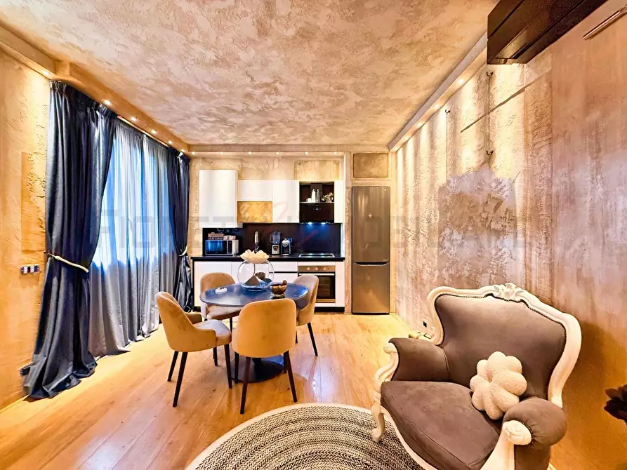 Immagine 1 di Appartamento in vendita  a Piombino