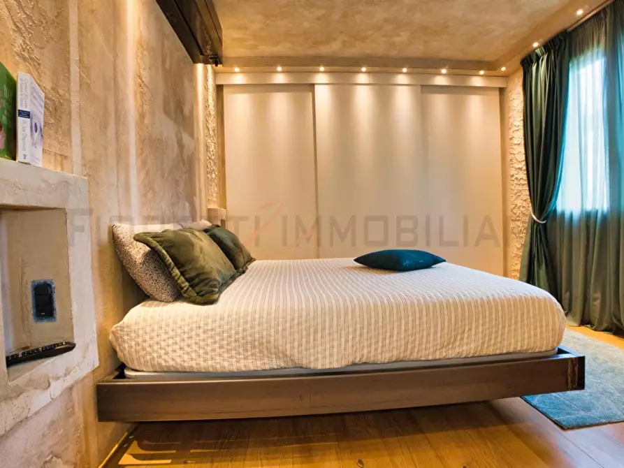 Immagine 32 di Appartamento in vendita  a Piombino