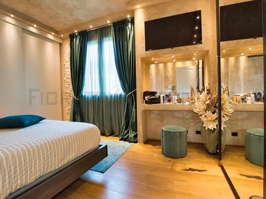 Immagine 35 di Appartamento in vendita  a Piombino