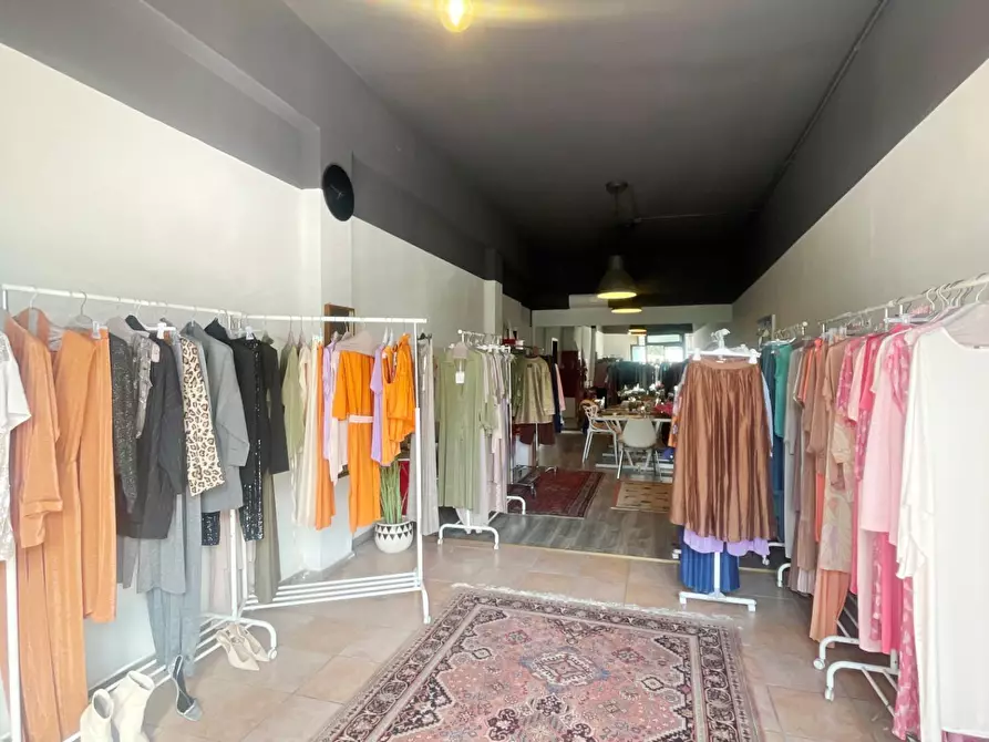 Immagine 1 di Ufficio in affitto  a Vicopisano