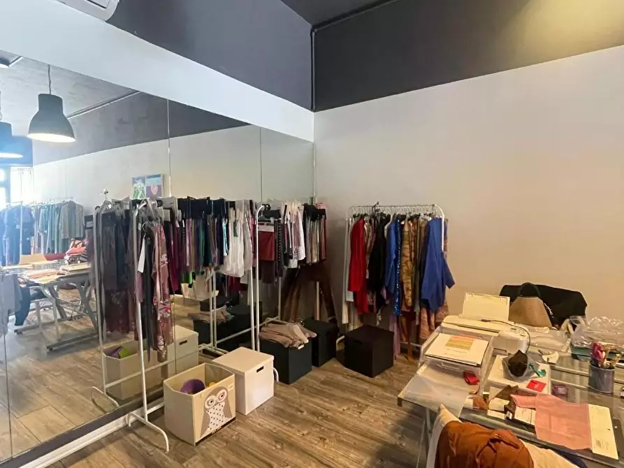 Immagine 2 di Ufficio in affitto  a Vicopisano