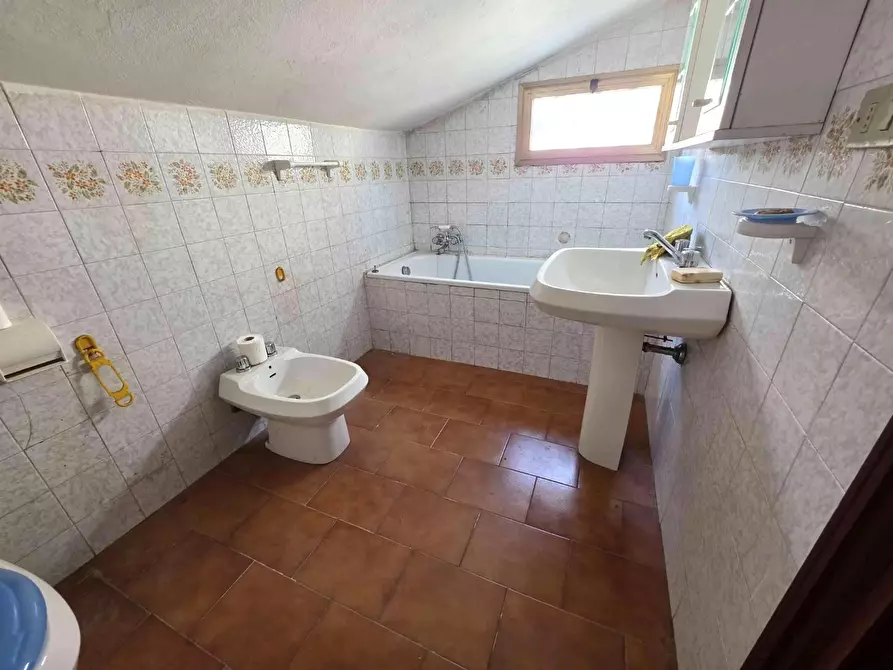 Immagine 19 di Appartamento in vendita  a Massa