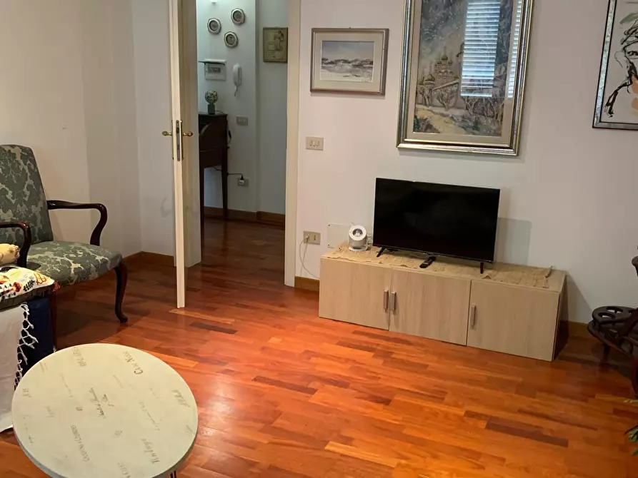 Immagine 12 di Appartamento in vendita  a Livorno