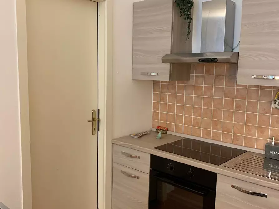Immagine 4 di Appartamento in vendita  a Livorno